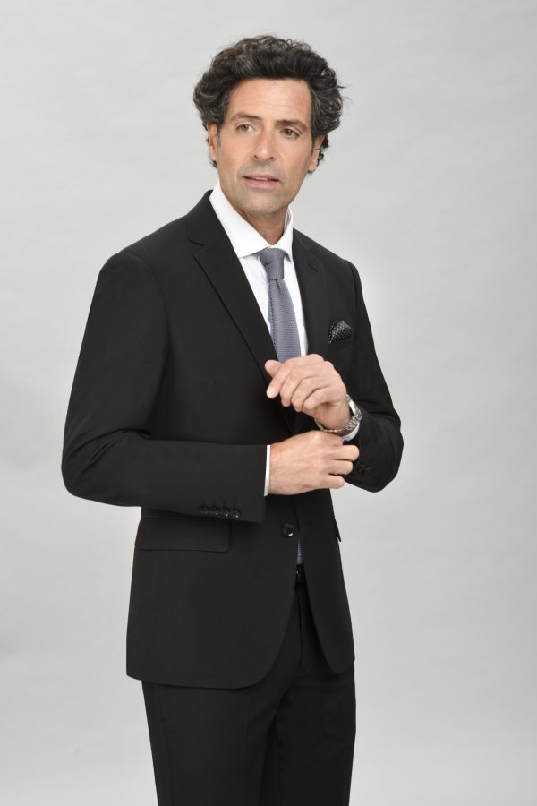Pireo 00299 Preto